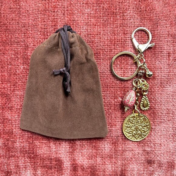 EARTHY MEDALLION Bag Charm Charm Gold - Picture 1 of 8